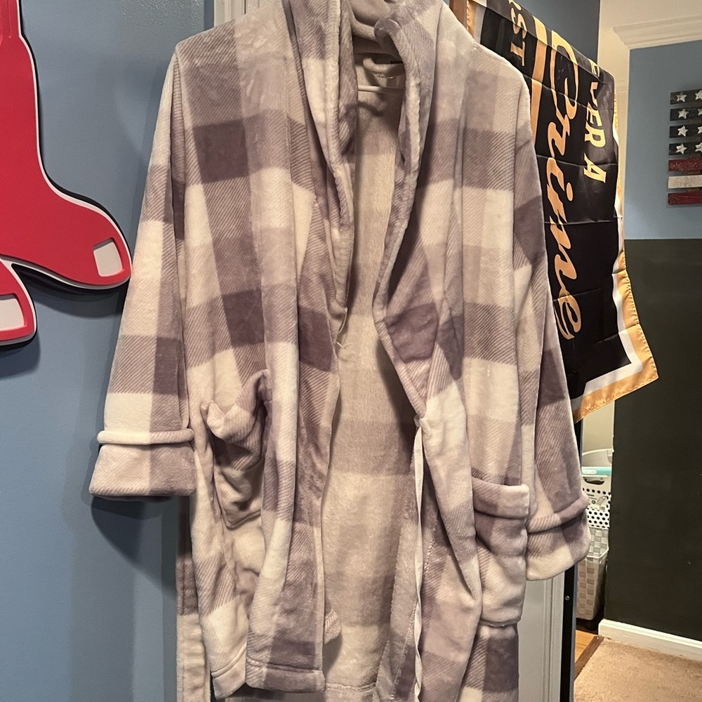 Plaid Fleece Robe